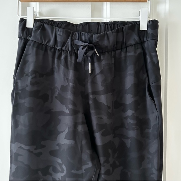 lululemon athletica Pants - Lululemon Jet Crop pants